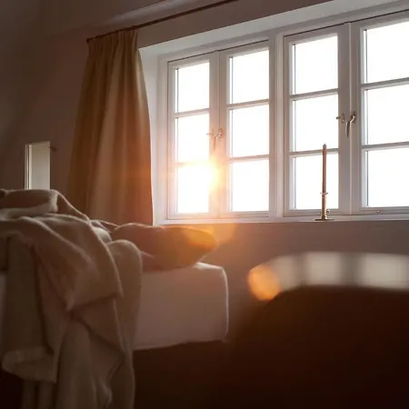 Tede Warft Freistehend Am Deich Mit Sauna