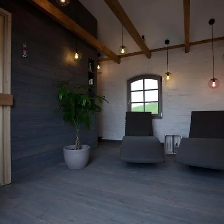 Apartament Tede Warft